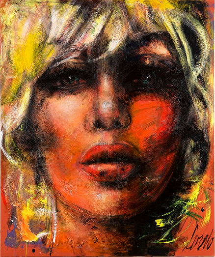 CRYSTAL PLEXIGLASS "BLONDE WITH GREY EYES"